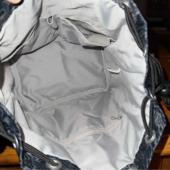 Baggallini Drawstring Bucket Crossbody Bag in Midnight Blossom - Picture 5 of 8